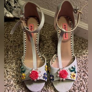Betsey Johnson Heels - NEVER BEEN WORN!